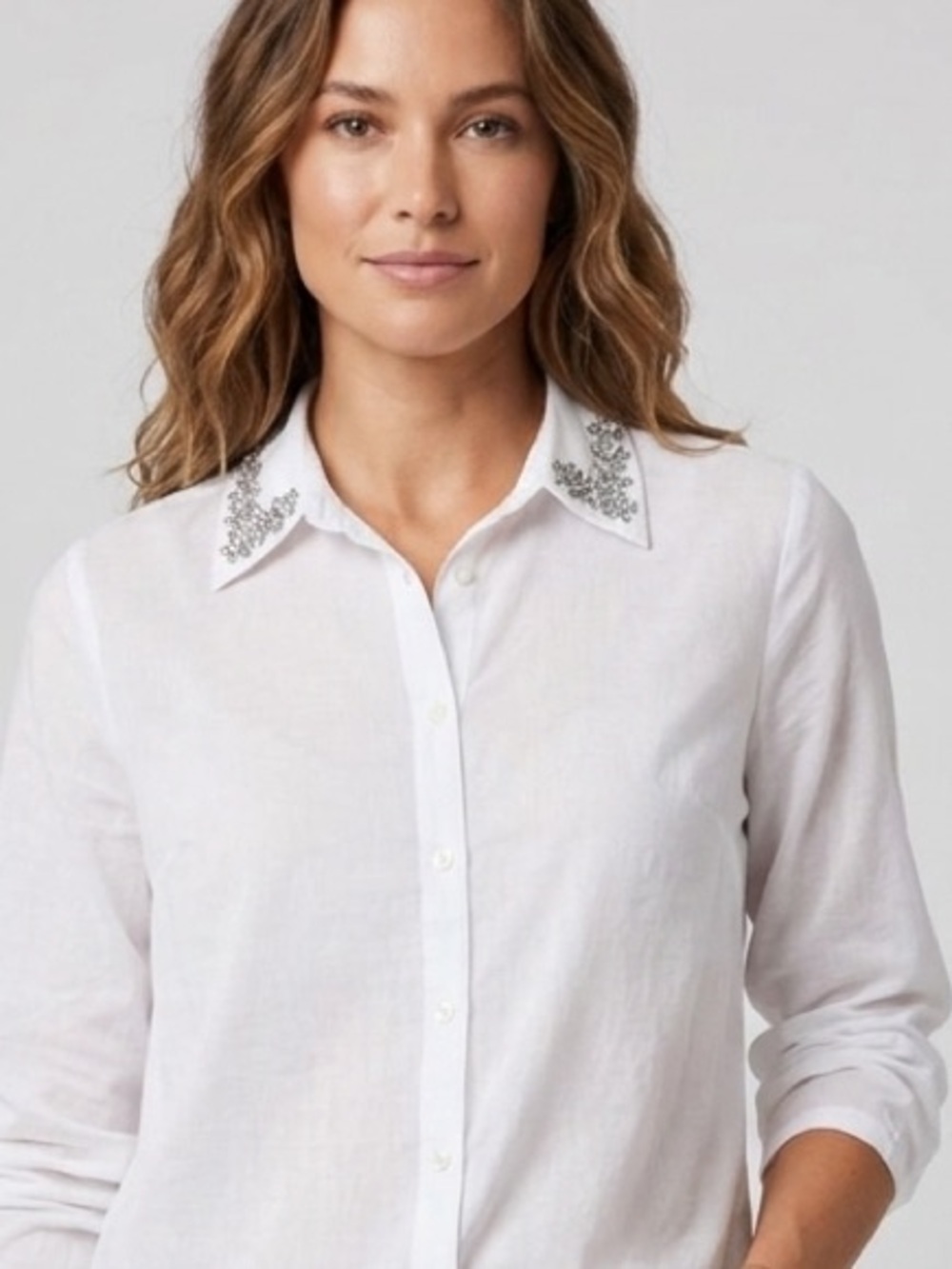 Tee Pea White Button-Up Shirt with Jeweled Collar
